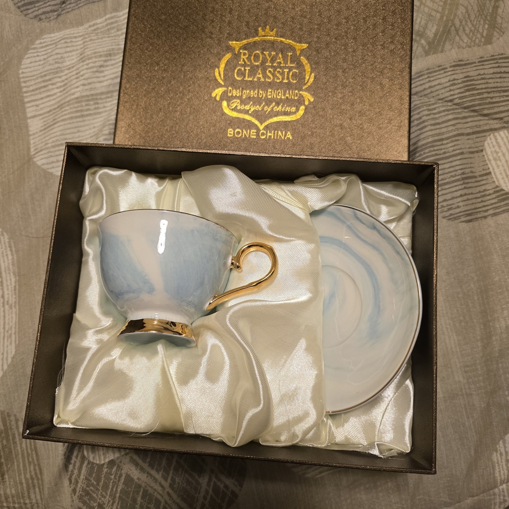 Royal Classic Gold Bone China Spoon